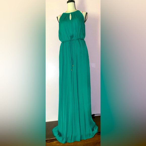 JENNIFER LOPEZ Sleeveless Green Maxi Dress. Size 2 - Picture 1 of 13